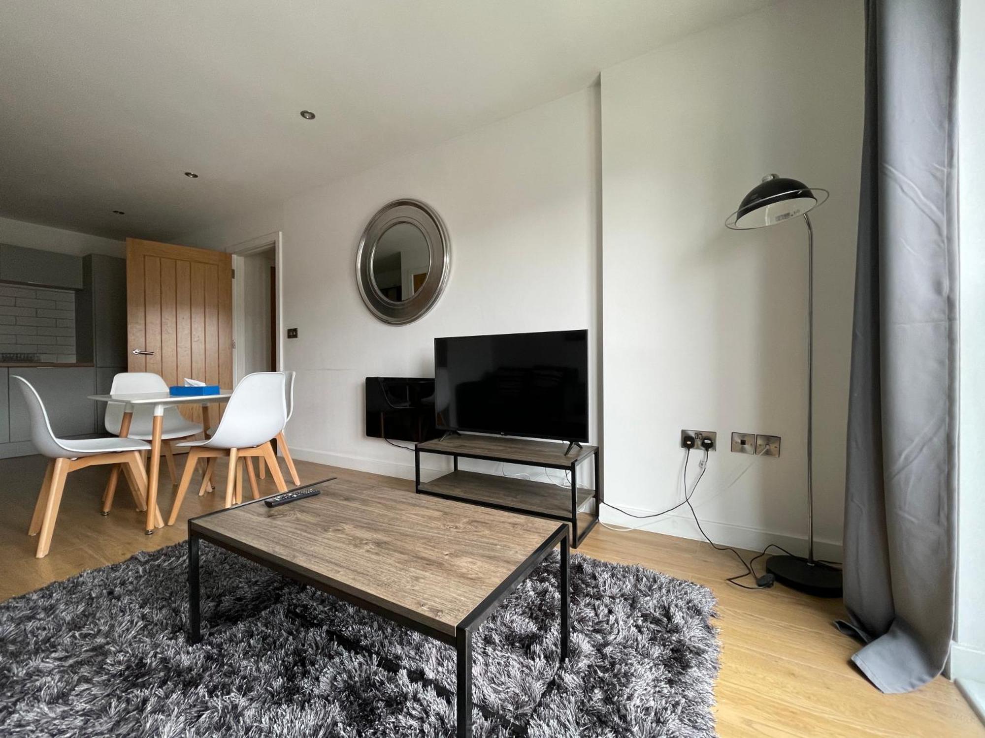 Stylish And Modern 2Br Apartment With Parking Sheffield Exterior photo